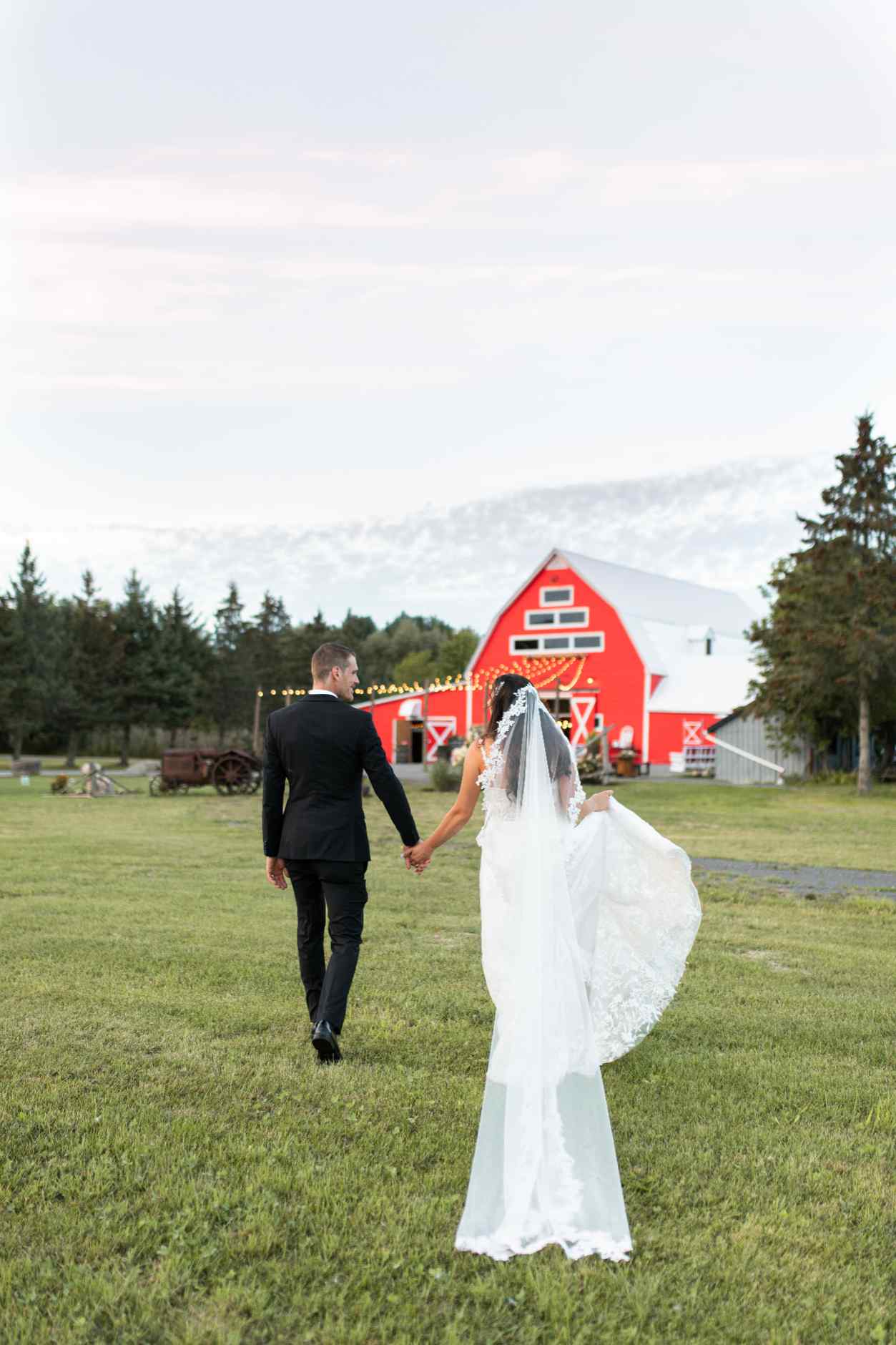 Josée & Justin wedding at Oak & Pines