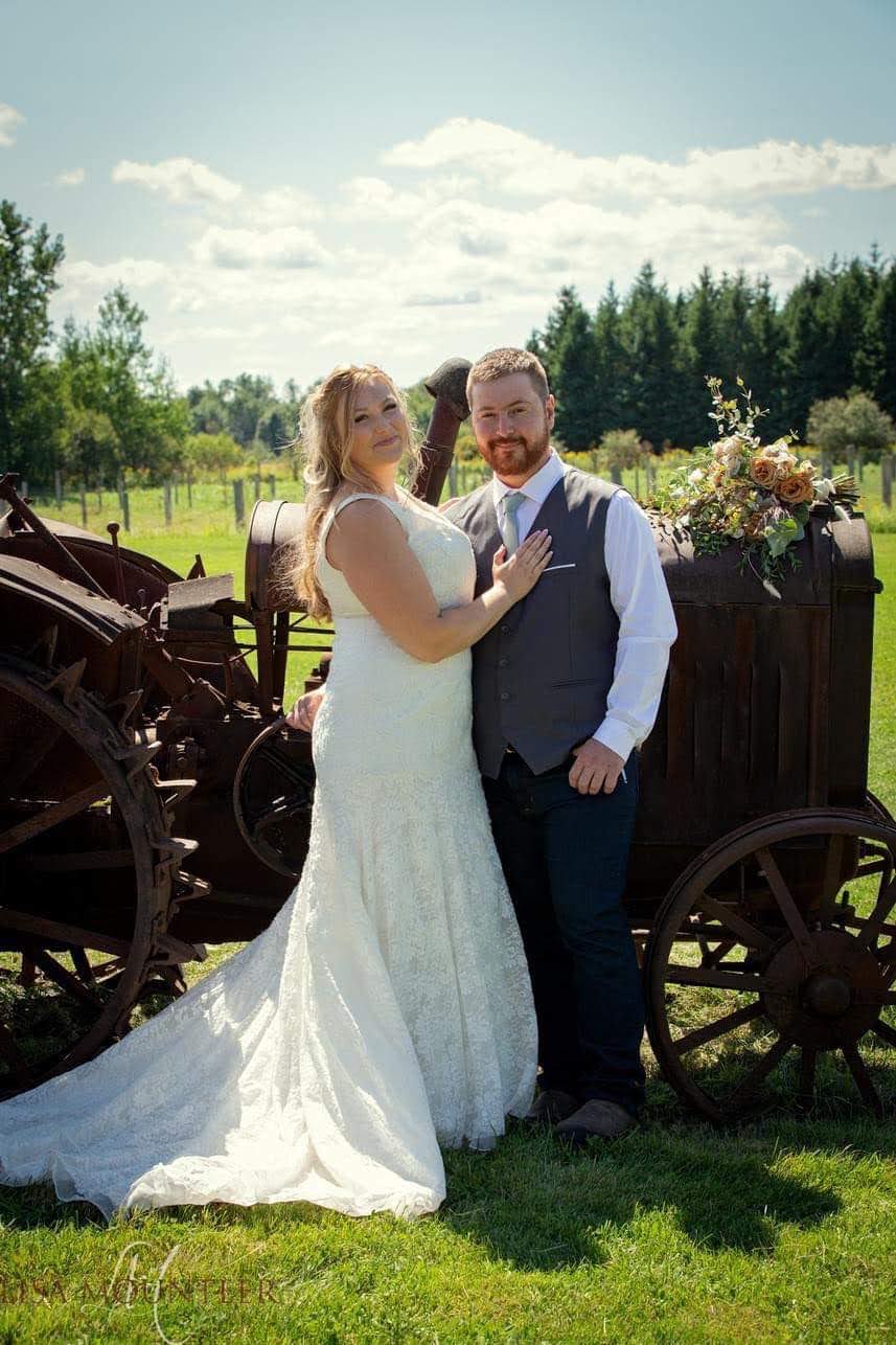 Tessa & Dante wedding at Oak & Pines